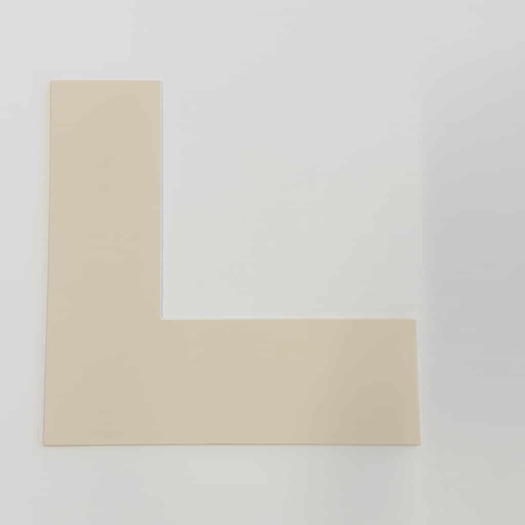 Kulørt passepartout creme 82 x 112 cm x 1,7 mm